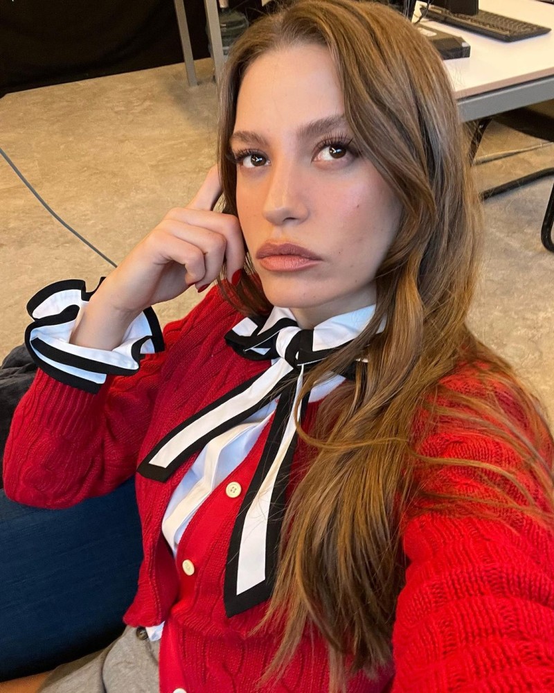 sahmaran sahsu serenay sarikaya kimdir nerelidir kac yasindadir